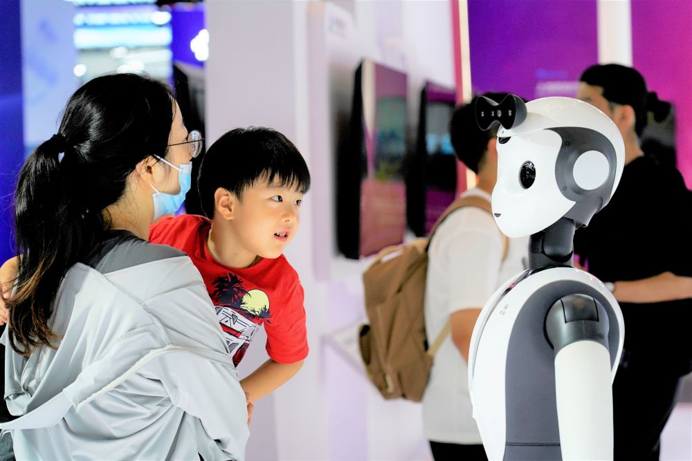 确保同向发力、形成合力——从中央经济工作会议看2024年中国经济高质量发展(图7)