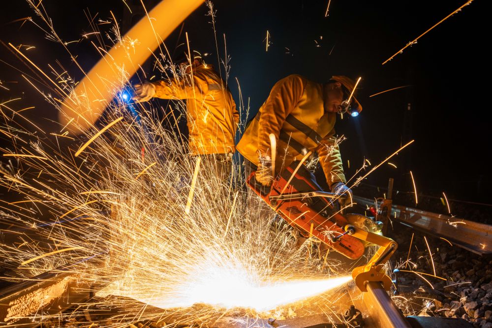 让回家路走得畅、走得好——多部门有关负责人谈全力保障2024年春运平安有序运行(图11)