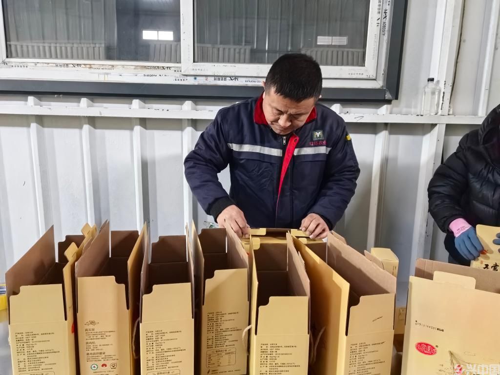 温暖过新年 奔向新生活——加快灾后恢复重建、积极应对寒潮天气一线见闻(图2)
