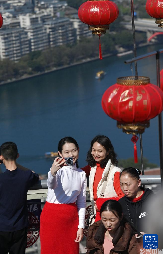 多彩活动 共度新春(图1)