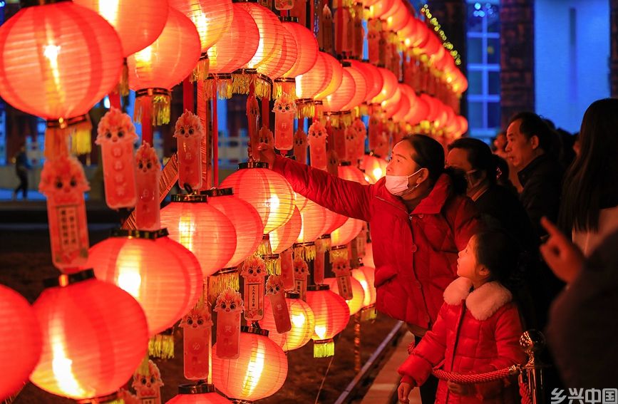 河南安阳：博物馆里过大年(图1)