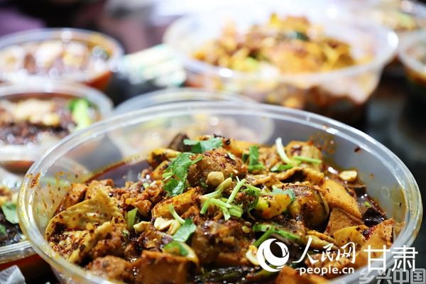 “真果攒劲！” 一起来尝尝新晋“顶流”甘肃天水麻辣烫(图2)