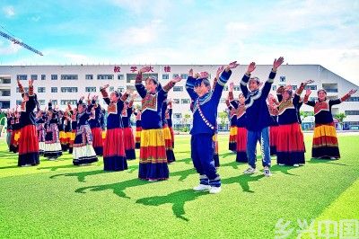 春光正好,音乐之花于乡野绽放 春光正好,音乐之花于乡野绽放