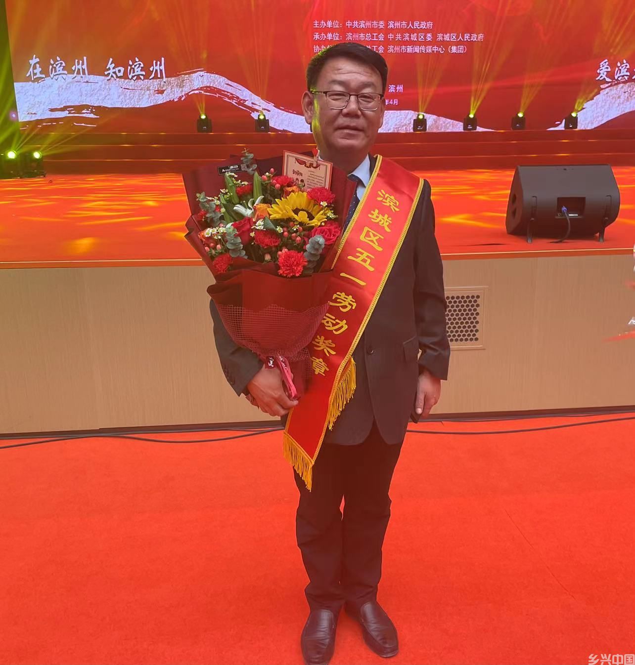 滨州市毛文军：以小我之微光 点亮万家灯火(图2)