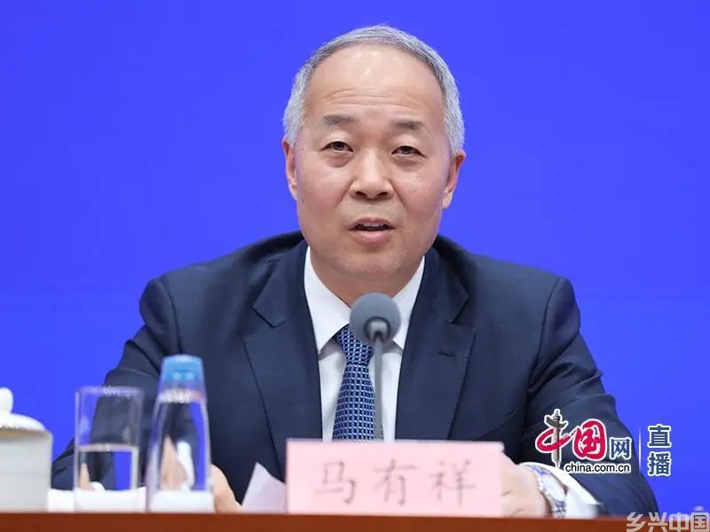 国务院政策例行吹风会介绍《关于坚定不移推进长江十年禁渔工作的意见》有关情况(图6)