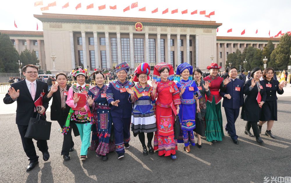 又踏层峰辟新天 ——《中共中央关于进一步全面深化改革、推进中国式现代化的决定》诞生记(图4)