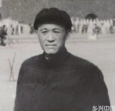 阿门其日格的树(图3)