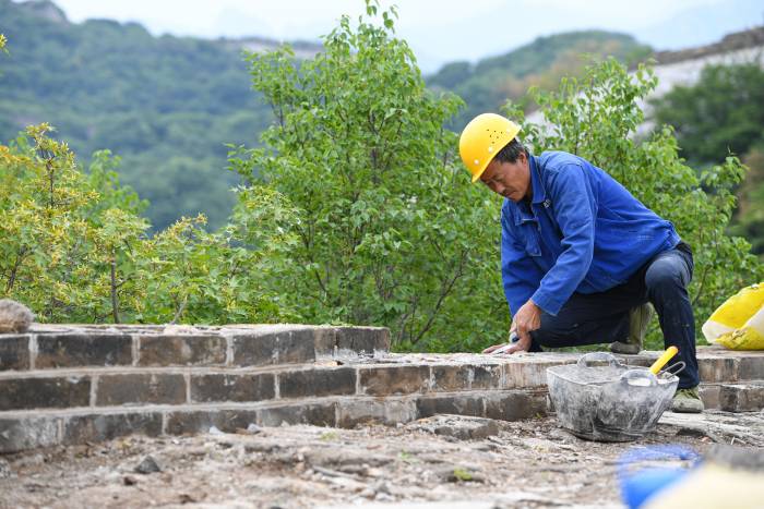 夏日长城：燕山深处又见长城“医生”(图3)