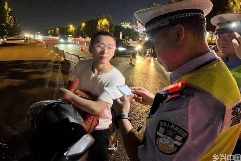 商丘交警国庆期间严查酒驾不“打烊” 切勿心存侥幸(图3)