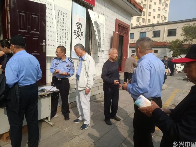 商丘市公安局举行离退休老干部书法展览庆祝重阳节(图4)