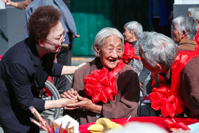 多彩活动迎重阳(图2)
