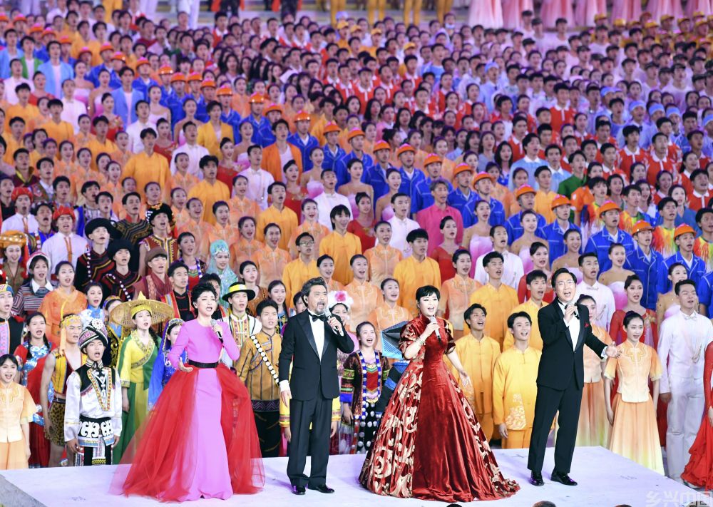 以习近平同志为核心的党中央引领新时代文艺繁荣发展纪实(图1)