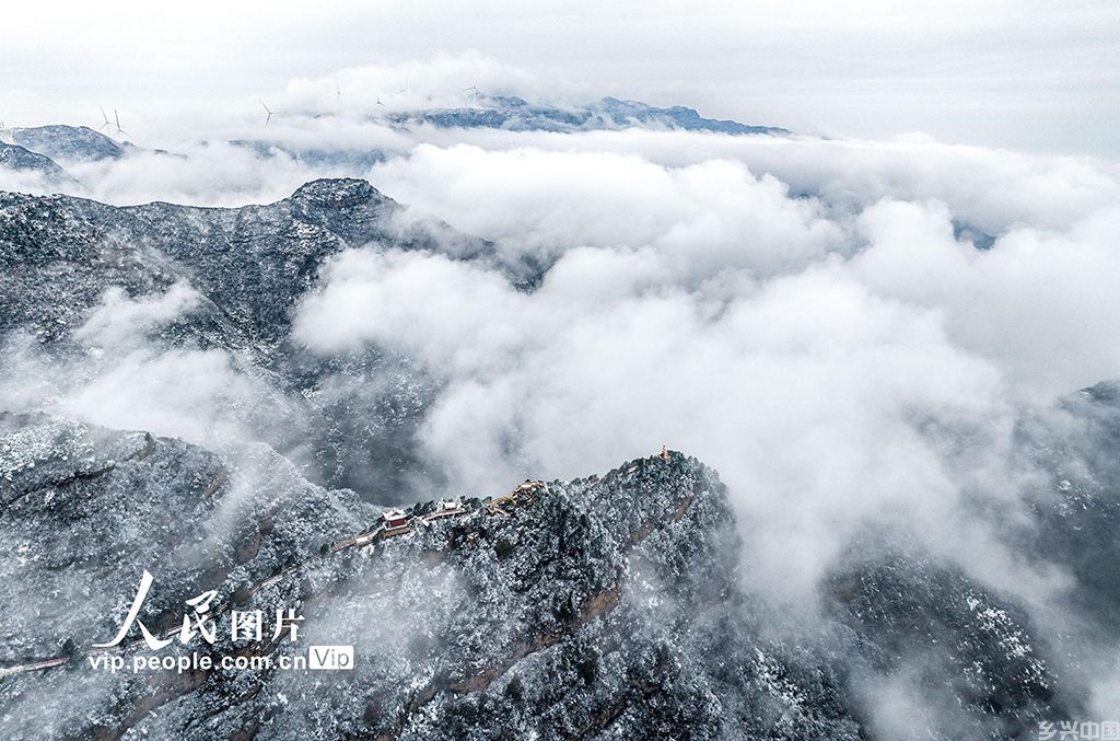 山西永济：五老峰迎降雪【3】