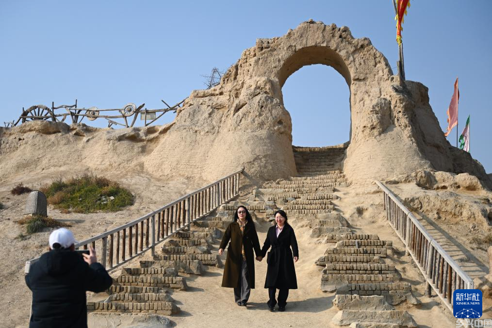 贺兰山边的镇北堡西部影城(图6)