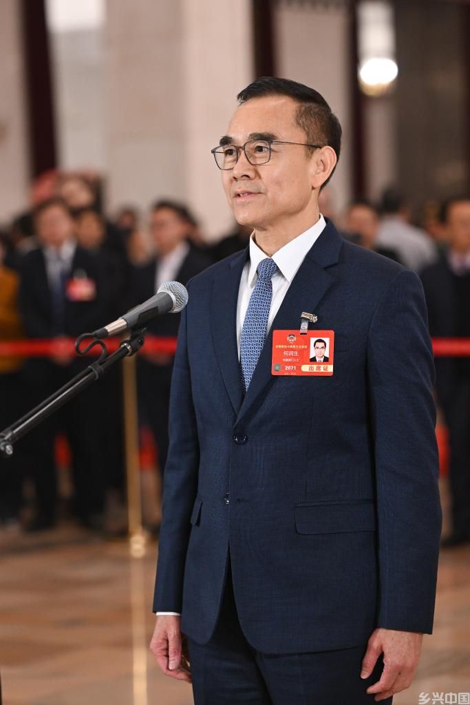 聚焦第三场“委员通道”(图20)