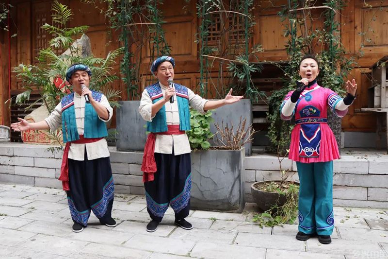 当地群众演唱高腔大山歌。桐梓县融媒体中心供图