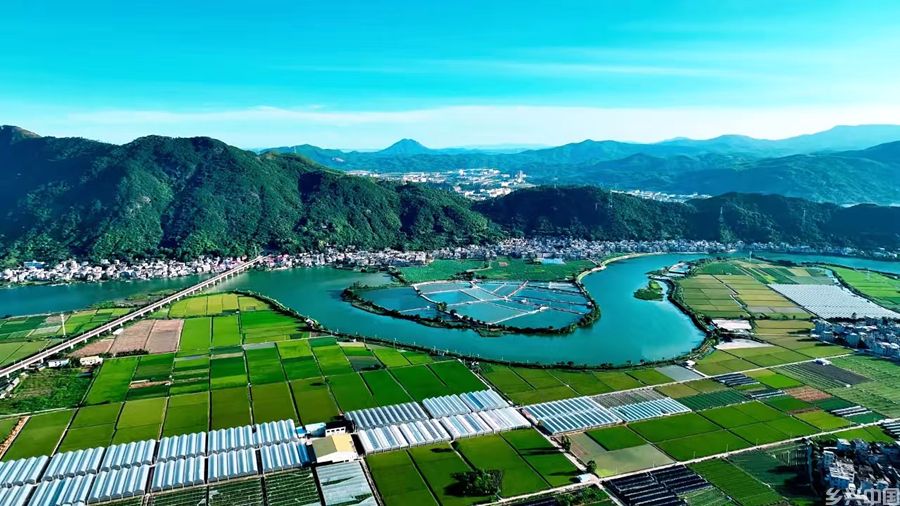 位于漳州市云霄县漳江两岸的平原。刘亮真摄