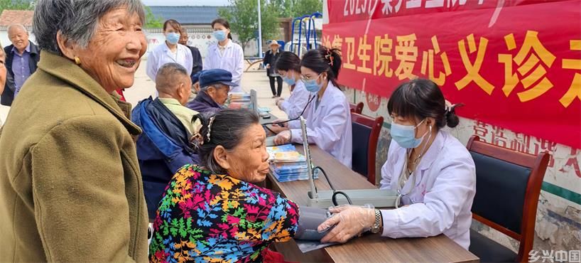 河南虞城：沙集乡郑海村开展系列暖心服务活动 弘扬尊老爱老美德(图2)