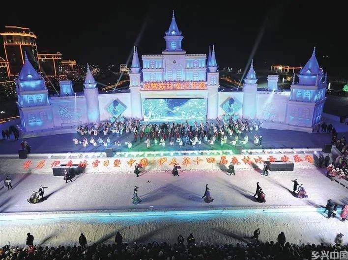 绿水青山织锦绣 冰天雪地焕新颜 (图2)