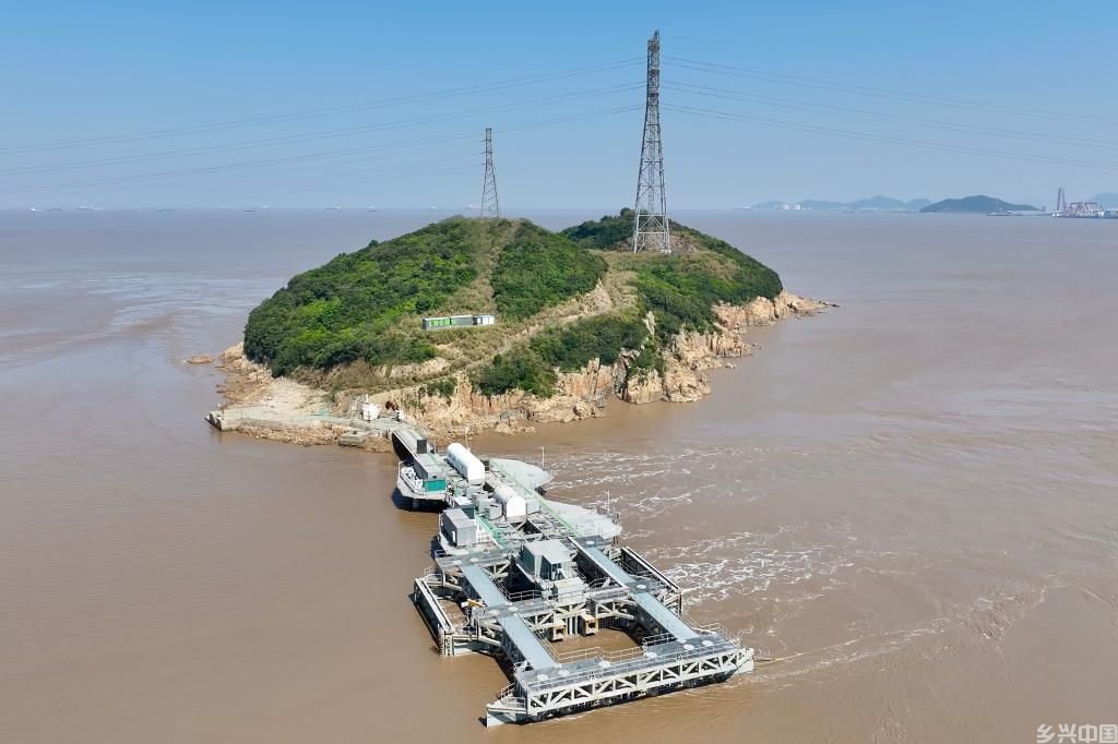“潮涌”变“绿电”　浙江舟山兆瓦级潮流能发电工程稳定运行超八年(图1)