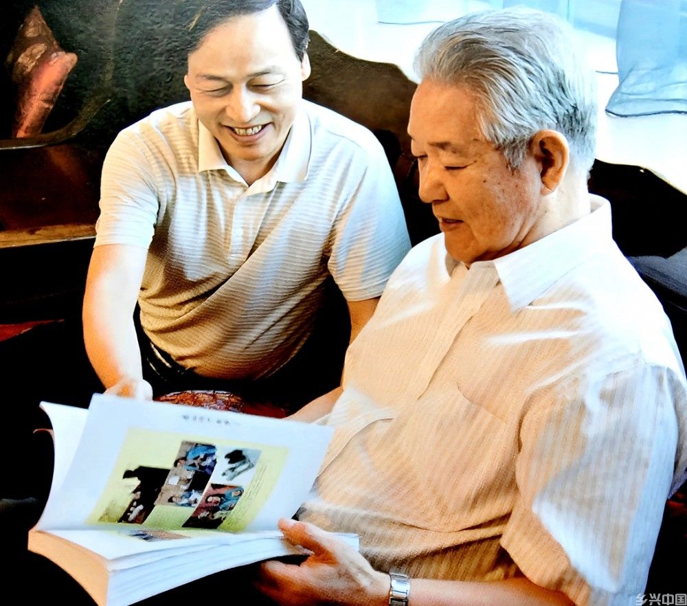裴怀亮上将会见中国军地书画院代表 鼓励当好践行文化自信旗手(图1)