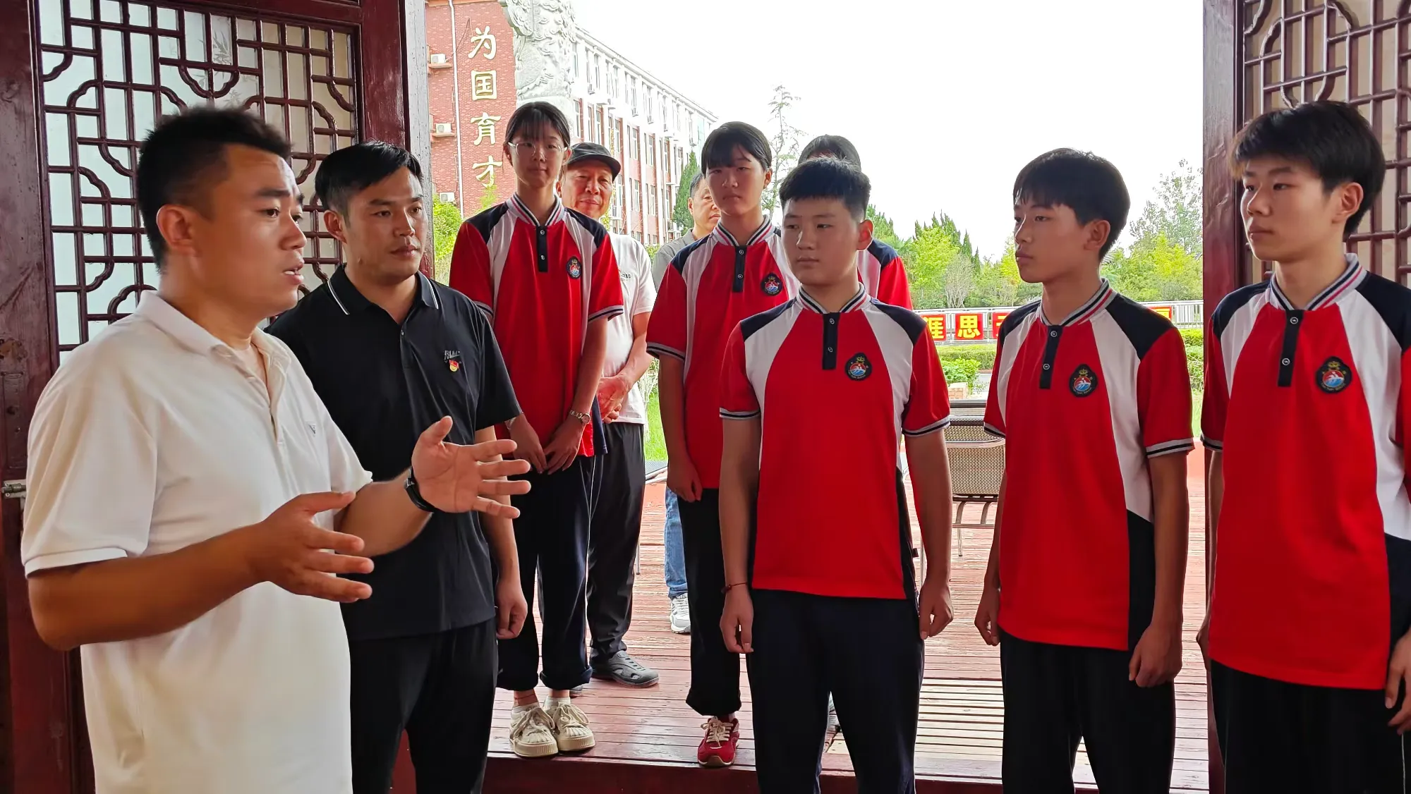 简篇-红船映初心,奋斗正当时 一一天元中学召开纪念抗战胜利 80周年主题党员民主生活会 红船映初心,奋斗正当时 一一天元中学召开纪念抗战胜利 80周年主题党员民主生活会(图15)