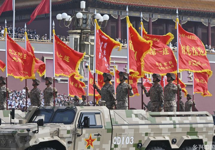 领航强军，从胜利走向胜利——习近平主席检阅抗战胜利纪念日阅兵受阅部队侧记(图7)