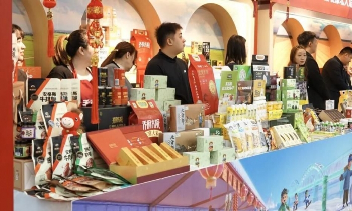 邮政直播燃爆龙江！黑土优品携十二道吉祥好饭“邮”遍全国