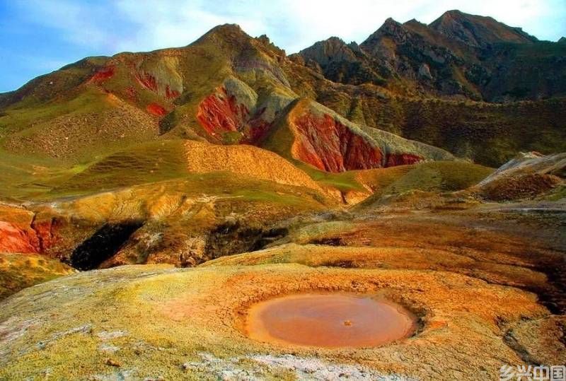 乌苏泥火山.png